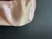 Load image into Gallery viewer, CLEARANCE Grishko 2007 Pointe Shoe 8M XXX