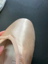 Load image into Gallery viewer, CLEARANCE Grishko Miracle Pointe Shoe 5.5LM XXXX