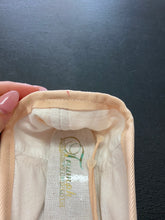 Load image into Gallery viewer, CLEARANCE Grishko Triumph Pointe Shoe 5H XX
