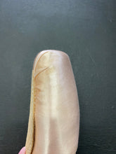 Load image into Gallery viewer, CLEARANCE Grishko 2007 Pointe Shoe 7M XXX