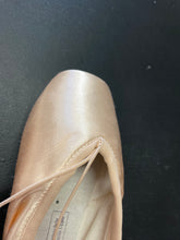 Load image into Gallery viewer, CLEARANCE Grishko Maya I Pointe Shoe 6S XXX